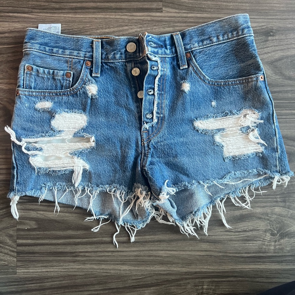 Levi’s denim shorts